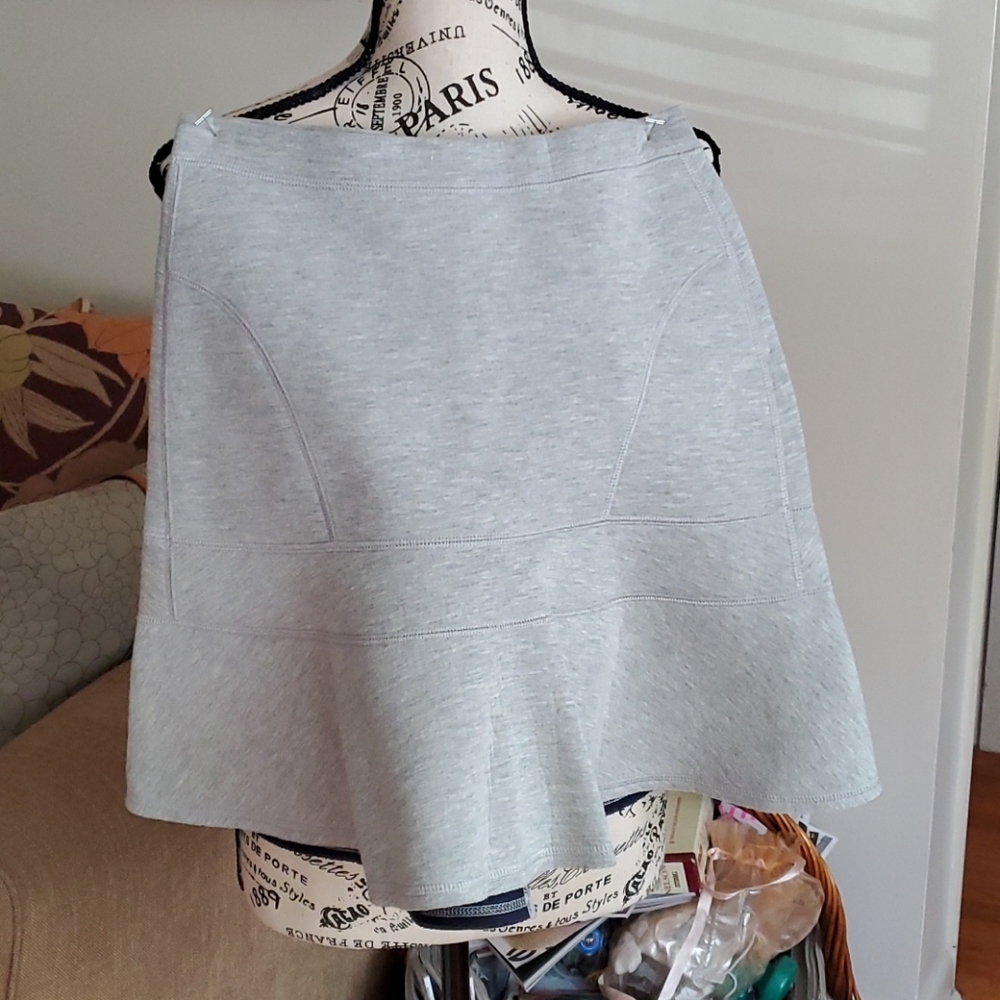 Skirt (gently used)
